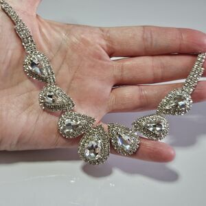 Sparkling Clear Rhinestone Teardrop Statement Silver Tone Necklace Bling 14-19"